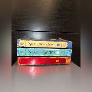 Shadow and Bone - Full Book Series